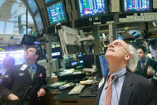 Συγκρατημένη άνοδος στη Wall Street