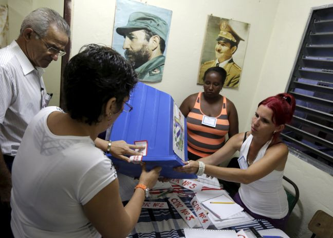 Εκλογές με συμμετοχή… αντιπολιτευόμενων στην Κούβα