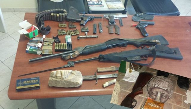 Εξαρθρώθηκαν δύο εγκληματικές οργανώσεις για παράνομο εμπόριο όπλων