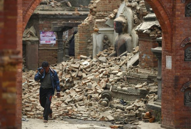 Ακόμα ανασύρουν πτώματα έξι μήνες μετά τον σεισμό στο Νεπάλ