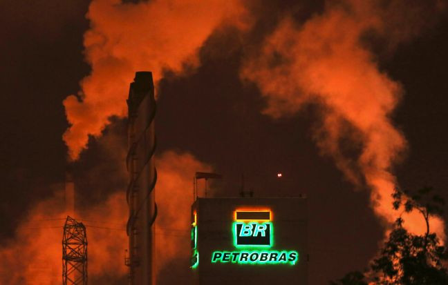 Κατασχέσεις 327 εκατ. δολαρίων για το σκάνδαλο της Petrobras