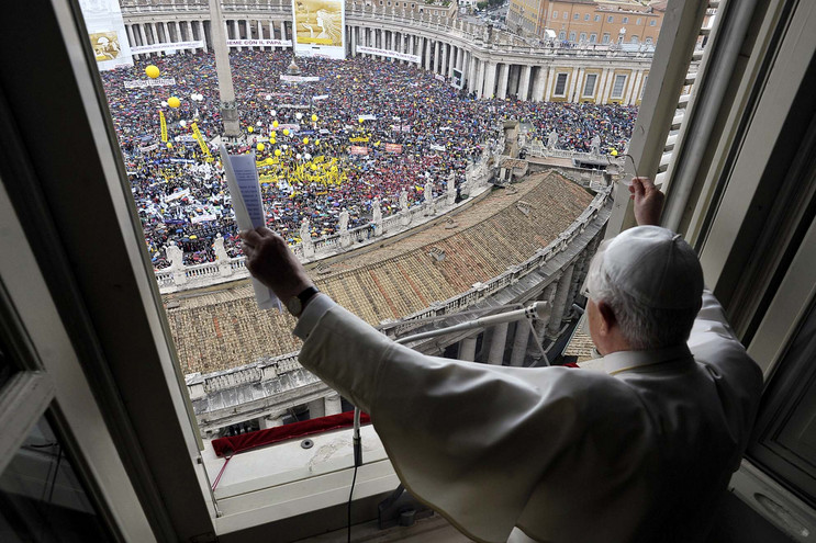 Να αναλάβει πρωτοβουλία ο Πάπας για να παίρνουν οι καλόγριες αντισυλληπτικά