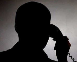 Οι υποκλοπές «έφαγαν» διευθυντή της Σκότλαντ Γιαρντ