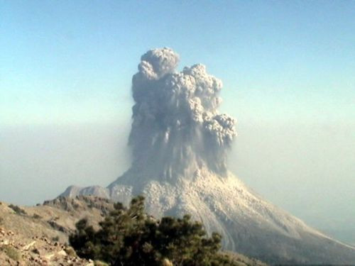 «Ξύπνησε» ηφαίστειο μετά από 400 χρόνια