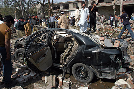 Αυτοκίνητο βόμβα «σκότωσε» 11 άτομα στο Πακιστάν