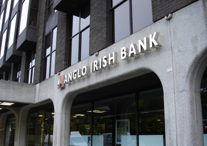 «Πράσινο φως» για διάσωση 3 ιρλανδικών τραπεζών