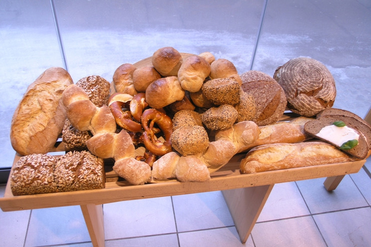 Φθηνότερο κατά 30% το ψωμί στην Ελλάδα