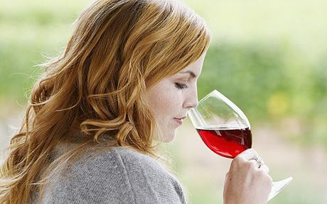 Μπορείτε να ξεχωρίσετε ένα ακριβό από ένα φτηνό κρασί με κλειστά τα μάτια;