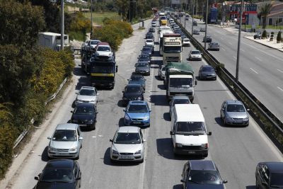 Κυκλοφοριακά προβλήματα στην Αθηνών-Κορίνθου