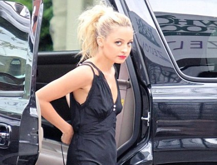 Ξανά έγκυος η Nicole Richie;