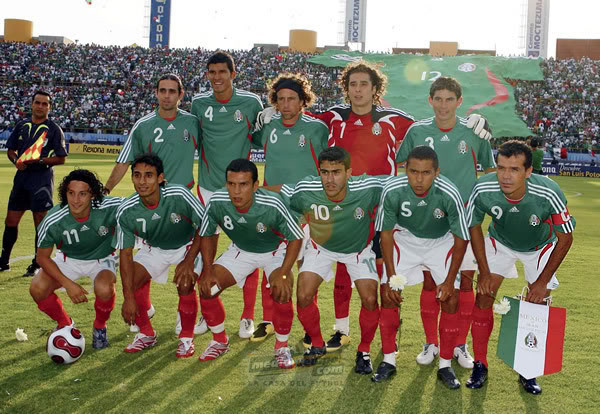 Παίκτες της εθνικής Μεξικού έκαναν πάρτι με ιερόδουλες