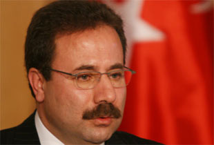 Προφυλάκισαν τον πρώην επικεφαλής της τούρκικης αρχής ραδιοτηλεόρασης