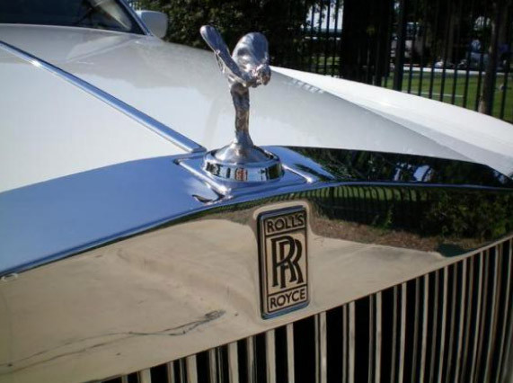 Η Rolls-Royce καταργεί 2.600 θέσεις εργασίας τους επόμενους 18 μήνες
