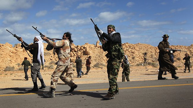 Οι αντάρτες απωθούν τους στρατιώτες του Καντάφι
