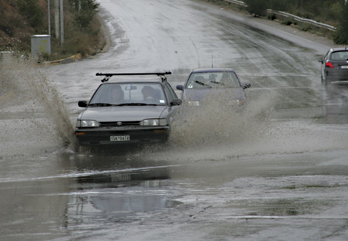 Προβλήματα λόγω βροχόπτωσης και εκτροπή της κυκλοφορίας στην εθνική Θεσσαλονίκης- Κιλκίς