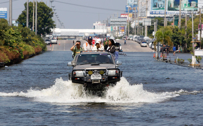 Γλιτώνει τις πλημμύρες το κέντρο της Μπανγκόκ