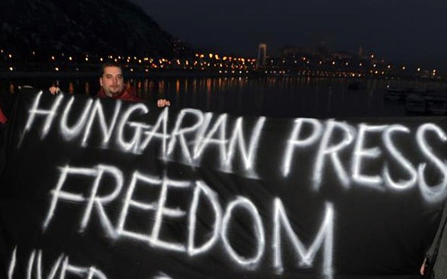 Σε απεργία πείνας τέσσερις ούγγροι δημοσιογράφοι