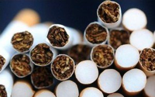 Έκρυβαν σε αποθήκη πάνω από 45.000 πακέτα λαθραίων τσιγάρων
