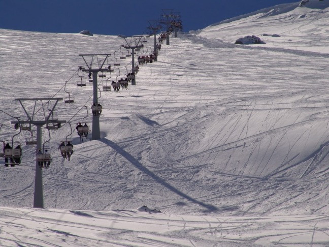 Κλειστό το χιονοδρομικό κέντρο στα Καλάβρυτα λόγω χιονοστιβάδας