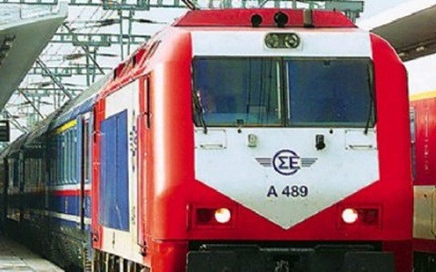 Θήβα: Τρένο του ΟΣΕ  παρέσυρε και τραυμάτισε σοβαρά 45χρονο &#8211; Ποια η κατάσταση της υγείας του