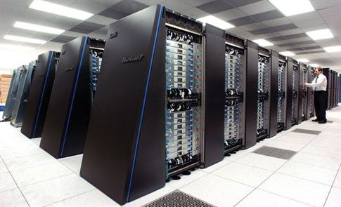 Στην IBM τα σκήπτρα για τον ισχυρότερο υπολογιστή του κόσμου