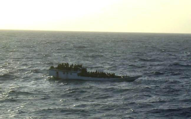 Πλοίο γεμάτο μετανάστες βυθίστηκε στις Μπαχάμες