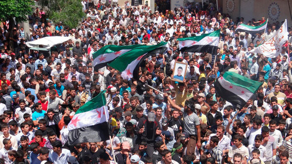 Ογκώδεις διαδηλώσεις στη Συρία
