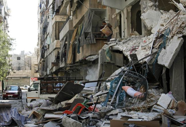 Η συριακή αεροπορία έκανε χρήση βομβών διασποράς