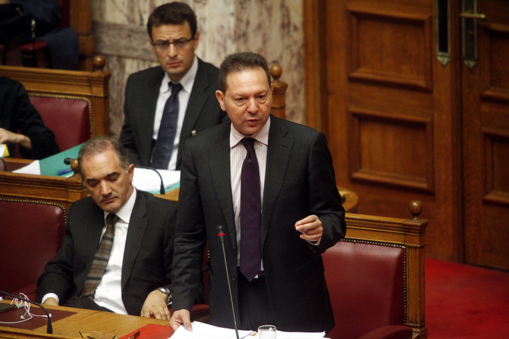 Απέσυρε ο Στουρνάρας τη διάταξη για τους υπαλλήλους της Βουλής