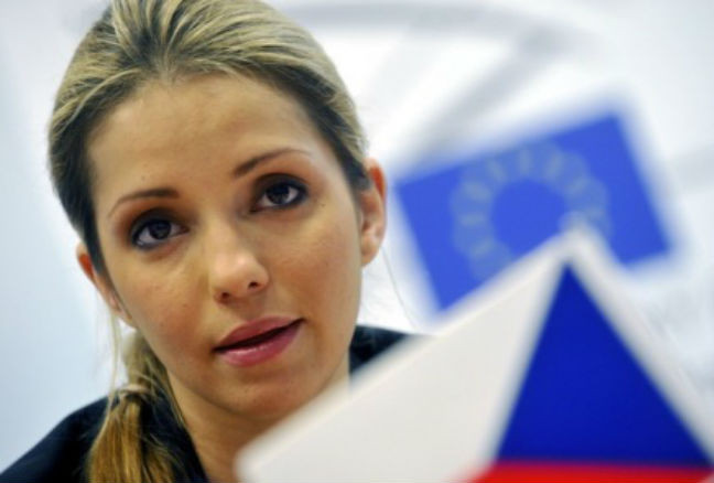 Επιβολή δικτατορίας στην Ουκρανία φοβάται η κόρη της Τιμοσένκο