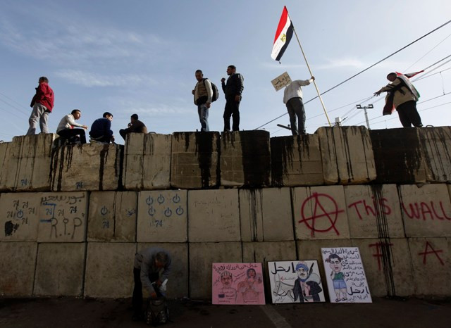 Στο προεδρικό μέγαρο οι διαδηλωτές της Αιγύπτου