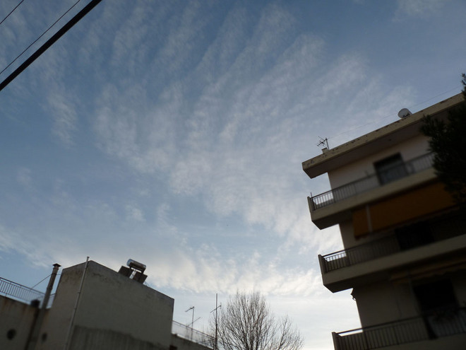 «Τελικά βρε παιδιά μας ψεκάζουν;»