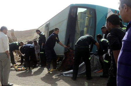 Τέσσερις νεκροί από έκρηξη σε τουριστικό λεωφορείο στο Σινά