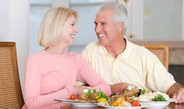 Συμβουλές για ισορροπημένη διατροφή μετά τα 60
