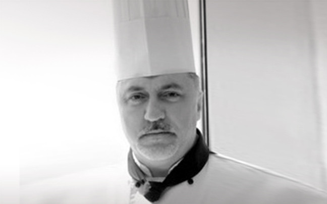 Ο chef Μίλτος Καρούμπας