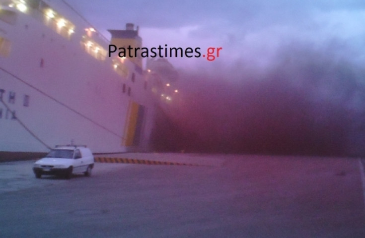 Πλοίο προσέκρουσε στην προβλήτα στο λιμάνι της Πάτρας