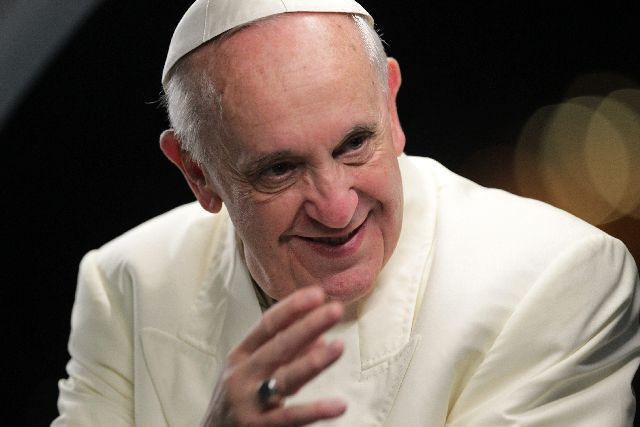 Ο πάπας θα πλύνει συμβολικά τα πόδια ατόμων με ειδικές ανάγκες