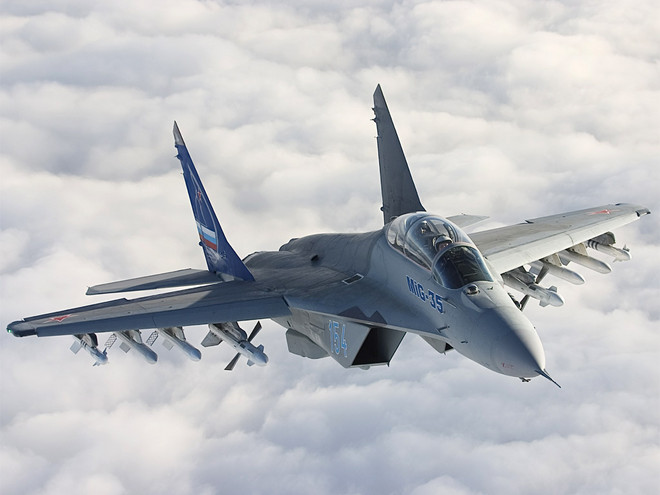 Σε κατάσταση μάχης τα ρωσικά μαχητικά αεροσκάφη στα δυτικά σύνορα