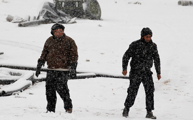 Τουλάχιστον 21 νεκρούς άφησε πίσω της σφοδρή χιονοθύελλα στο Νεπάλ