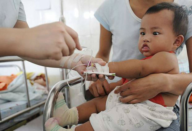 Τη σχέση εμβολίου της ηπατίτιδας Β με το θάνατο βρεφών διαψεύδει η Κίνα