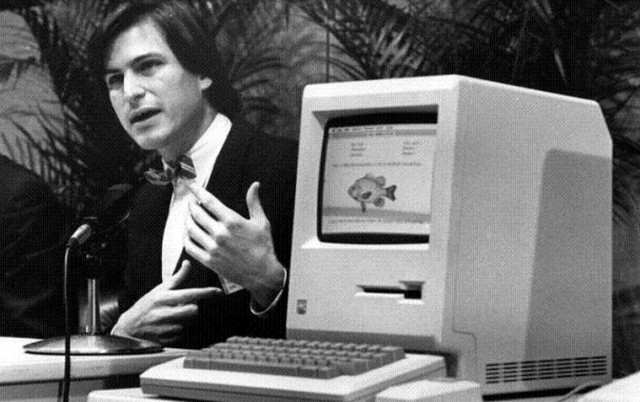 Η πρώτη δημόσια παρουσίαση του Mac από τον Steve Jobs