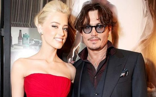 Γάμος σε εξωτικό σκηνικό για Johnny Depp και Amber Heard