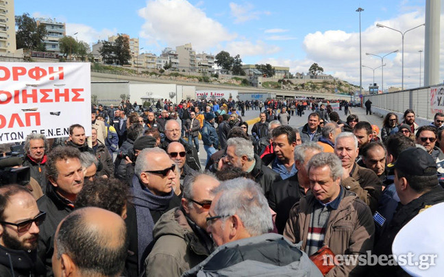 Ολοκληρώθηκε η συγκέντρωση των λιμενεργατών