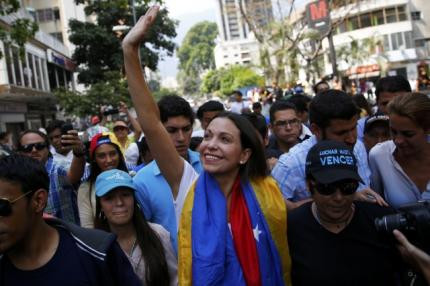 Η αντιπολίτευση της Βενεζουέλας ζητά απέλαση 46.000 Κουβανών
