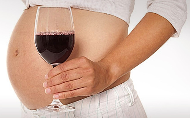 Η σχέση του κόκκινου κρασιού κατά τη διάρκεια της εγκυμοσύνης