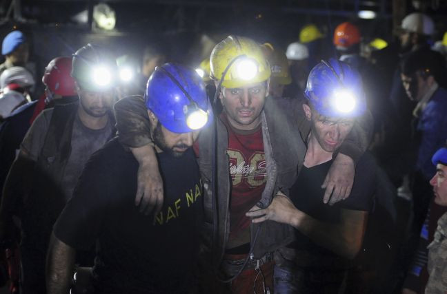 Λιγοστεύουν οι ελπίδες για επιζώντες στο ανθρακωρυχείο
