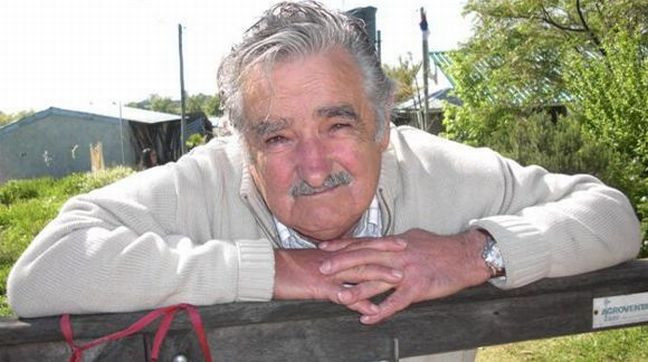 Αποσύρεται λόγω κορονοϊού από τη γερουσία της Ουρουγουάης ο Χοσέ «Πέπε» Μουχίκα