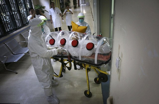 Πιθανή έκθεση στον ιό του Έμπολα από σφάλμα