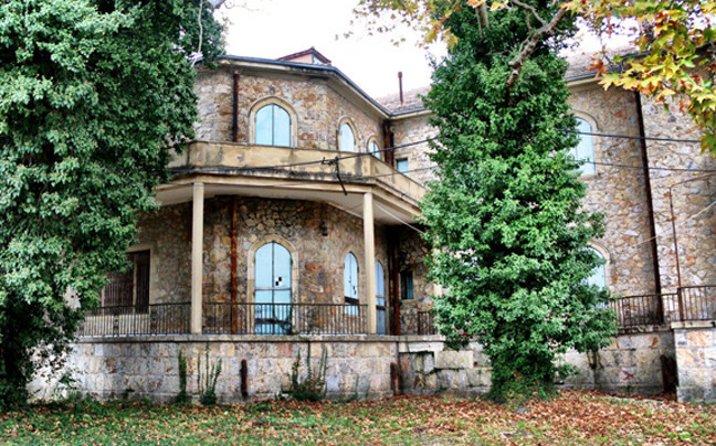 Πώς είναι σήμερα τα ανάκτορα στο Τατόι