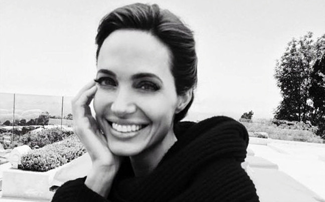 Η Angelina Jolie στο φακό του Mario Testino